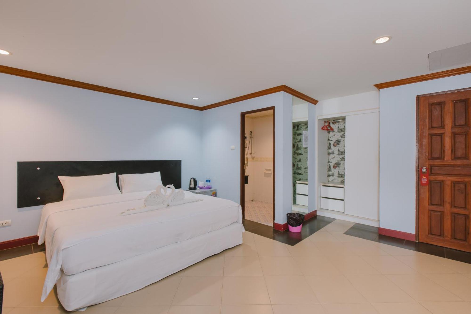 Sunstar Palace Patong Екстериор снимка