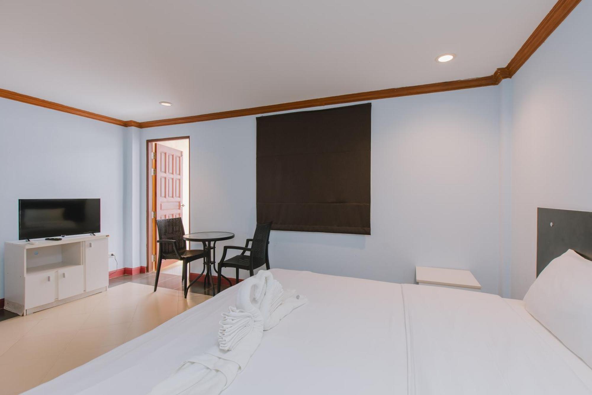 Sunstar Palace Patong Екстериор снимка
