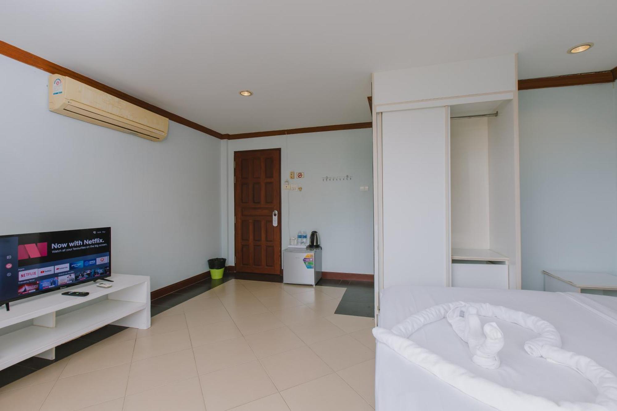 Sunstar Palace Patong Екстериор снимка