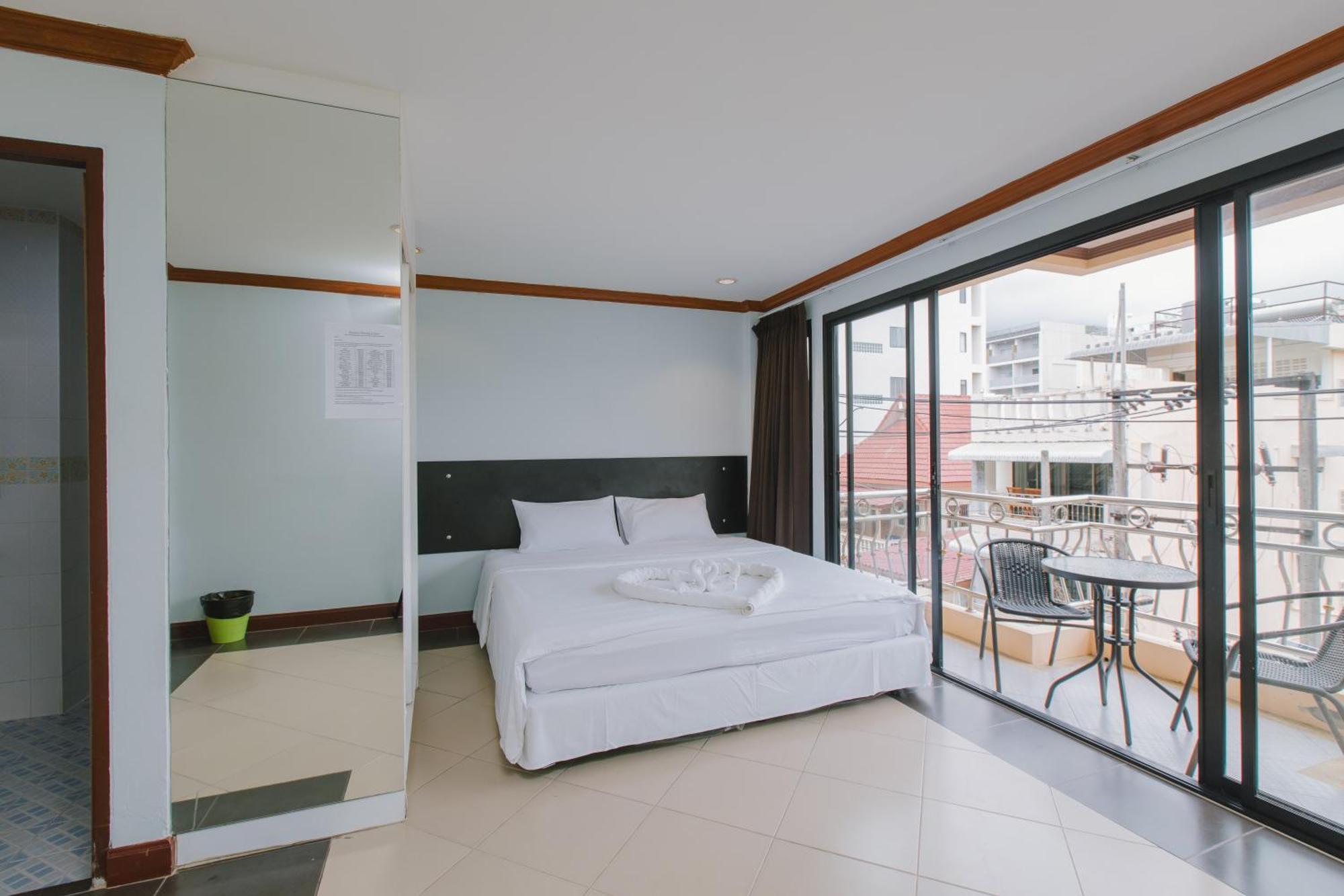 Sunstar Palace Patong Екстериор снимка